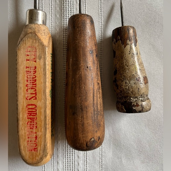 3 Vintage Ice Picks with Wooden Handles - Picture 4 of 7